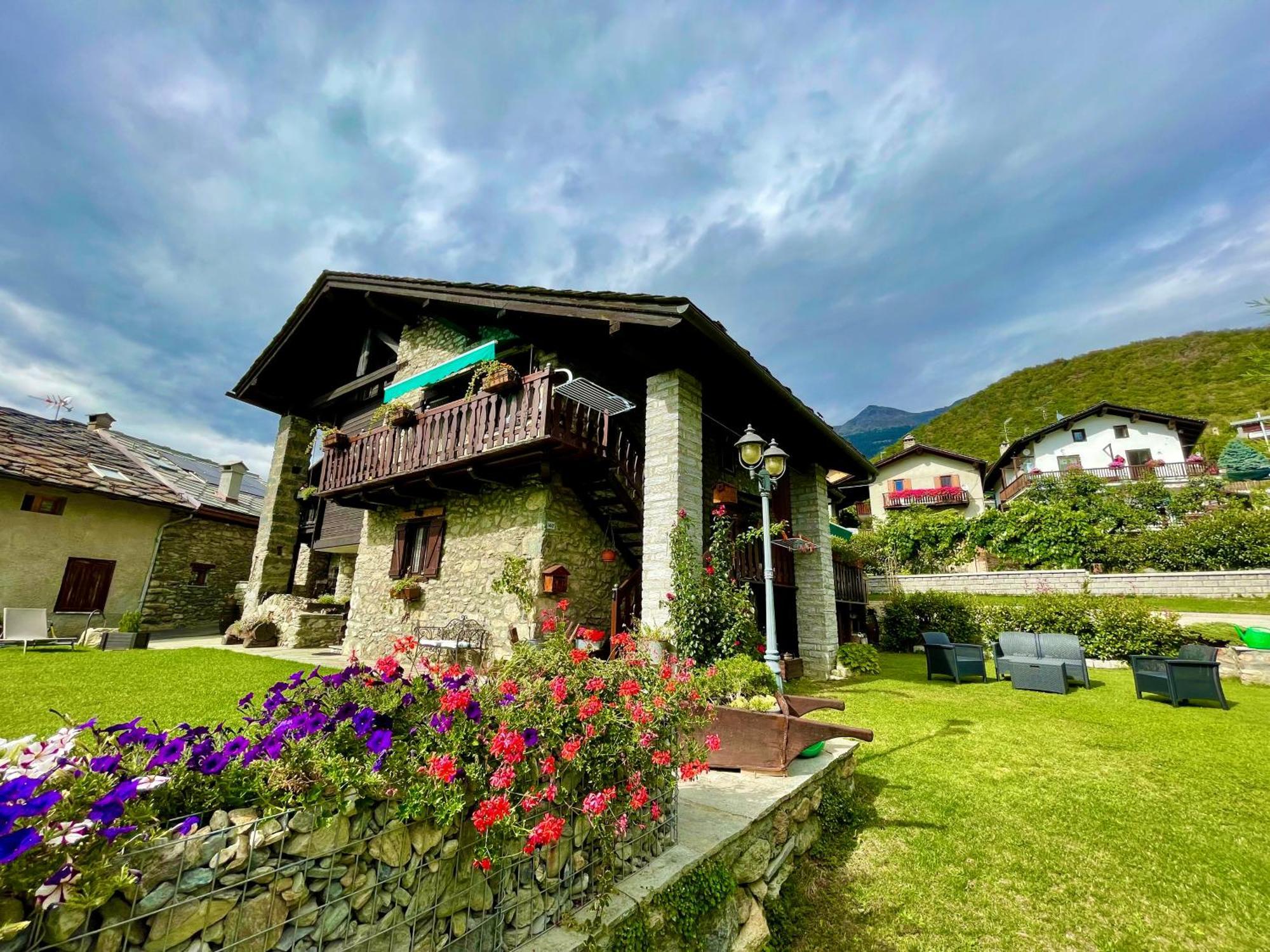 Maison La Chapelle Aosta Buitenkant foto
